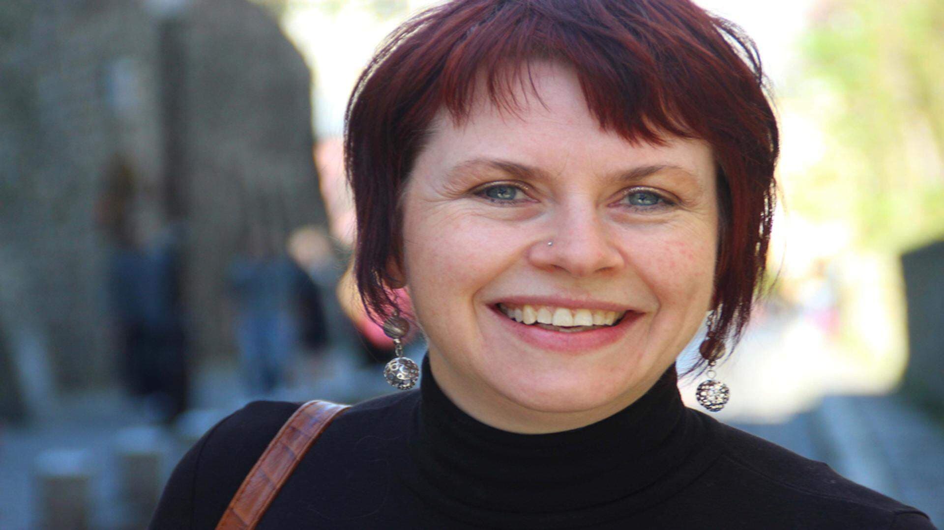 Lotten Svensson är verksamhetsansvarig för CLAS, adjunkt i företagsekonomi och avdelningschef för företagande på Institutionen för handel och företagande vid Högskolan i Skövde.