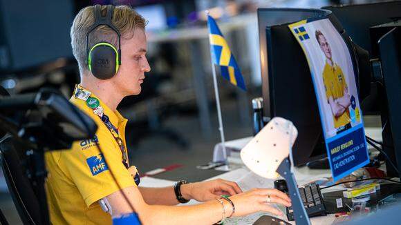 Harley Berglund i djup koncentration under VM-tävlingarna i Lyon.